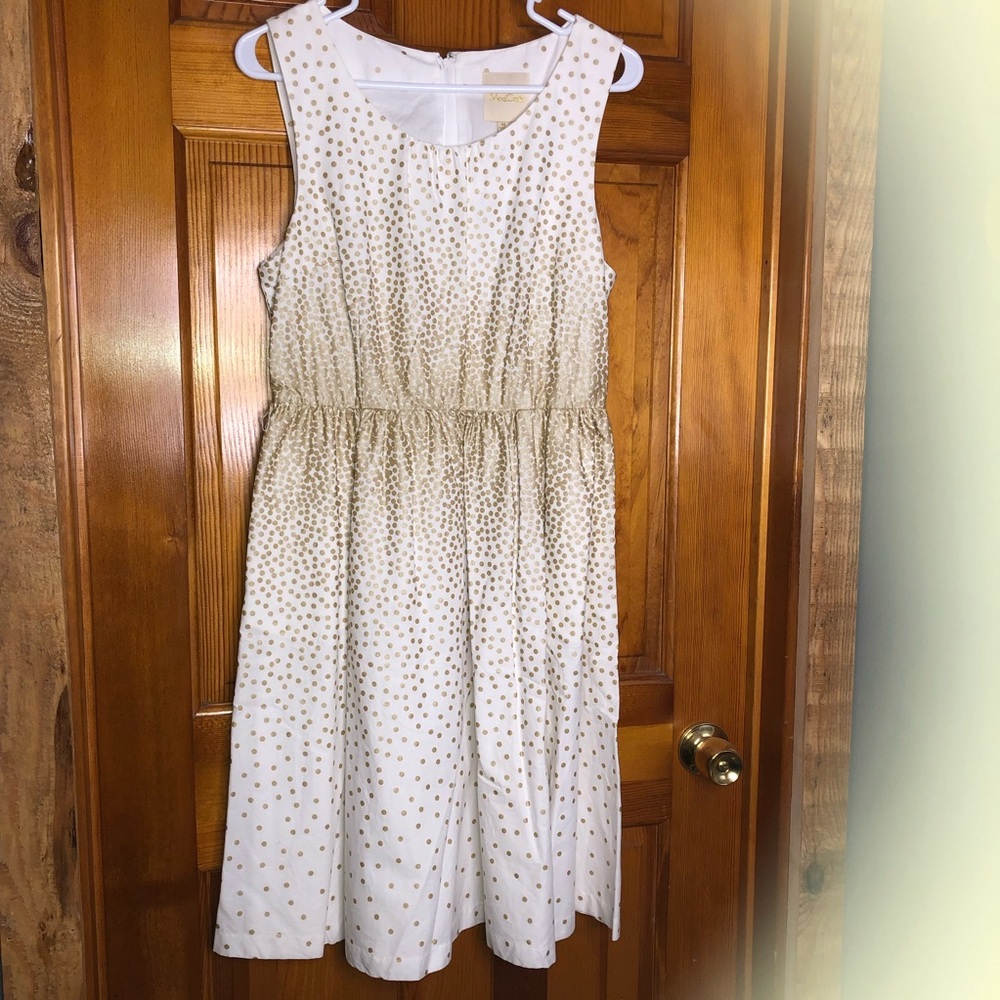 White sleeveless shiny gold dots Mod Cloth size M dress w/ pockets lined
